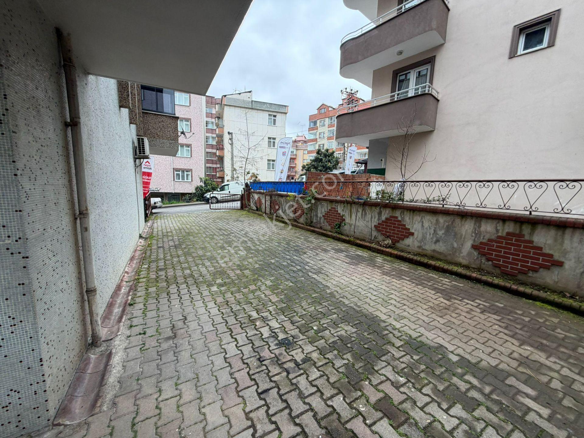 Küçükler Gayrimenkulden Karşıyaka Da Kiralık Daire - Görsel 20