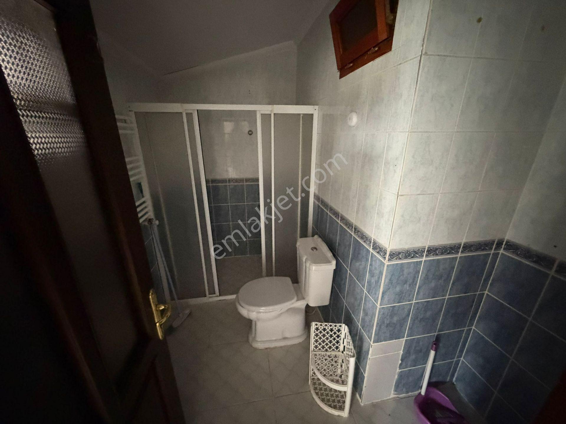 Küçükler Gayrimenkulden Karşıyaka Da Kiralık Daire - Görsel 9
