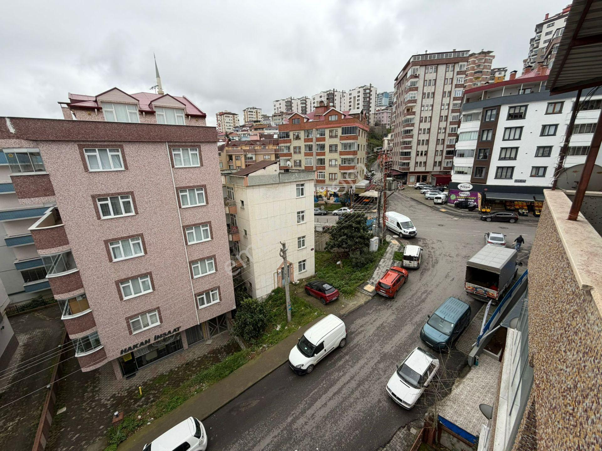 Küçükler Gayrimenkulden Karşıyaka Da Kiralık Daire - Görsel 17
