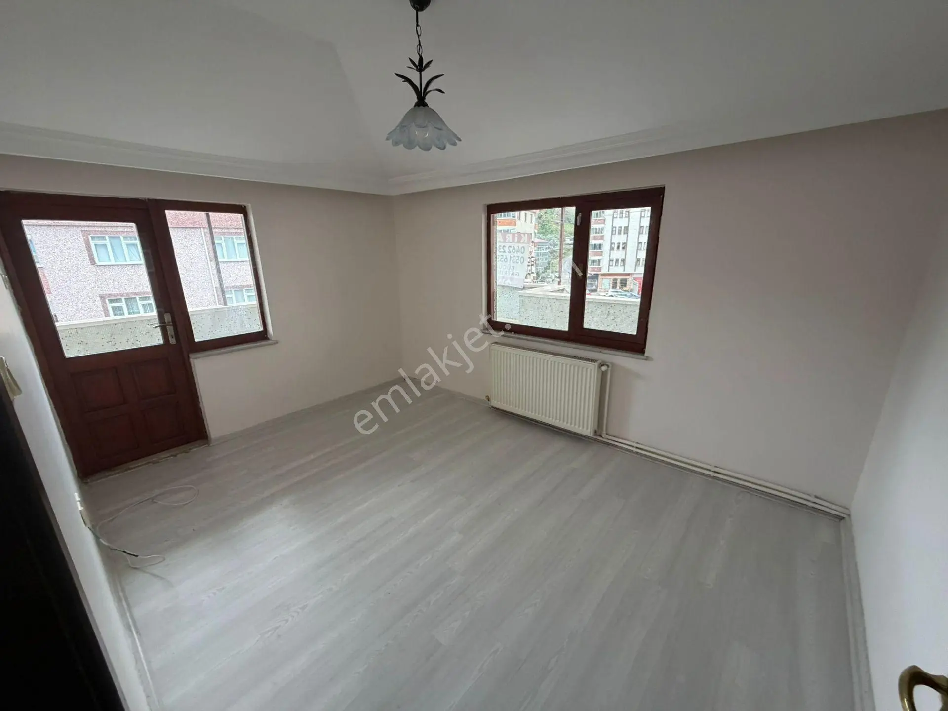 Küçükler Gayrimenkulden Karşıyaka Da Kiralık Daire - Görsel 3