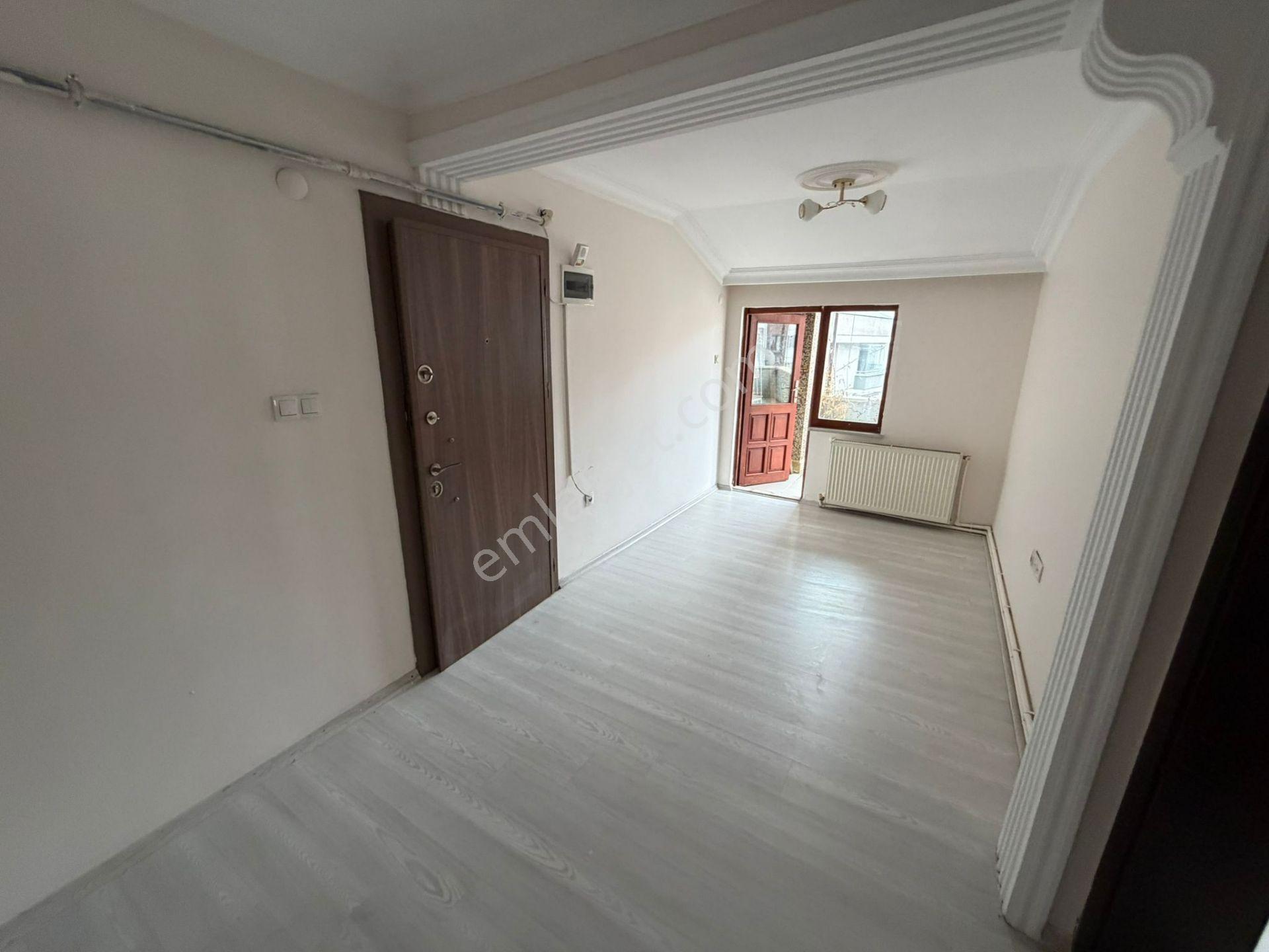 Küçükler Gayrimenkulden Karşıyaka Da Kiralık Daire - Görsel 6