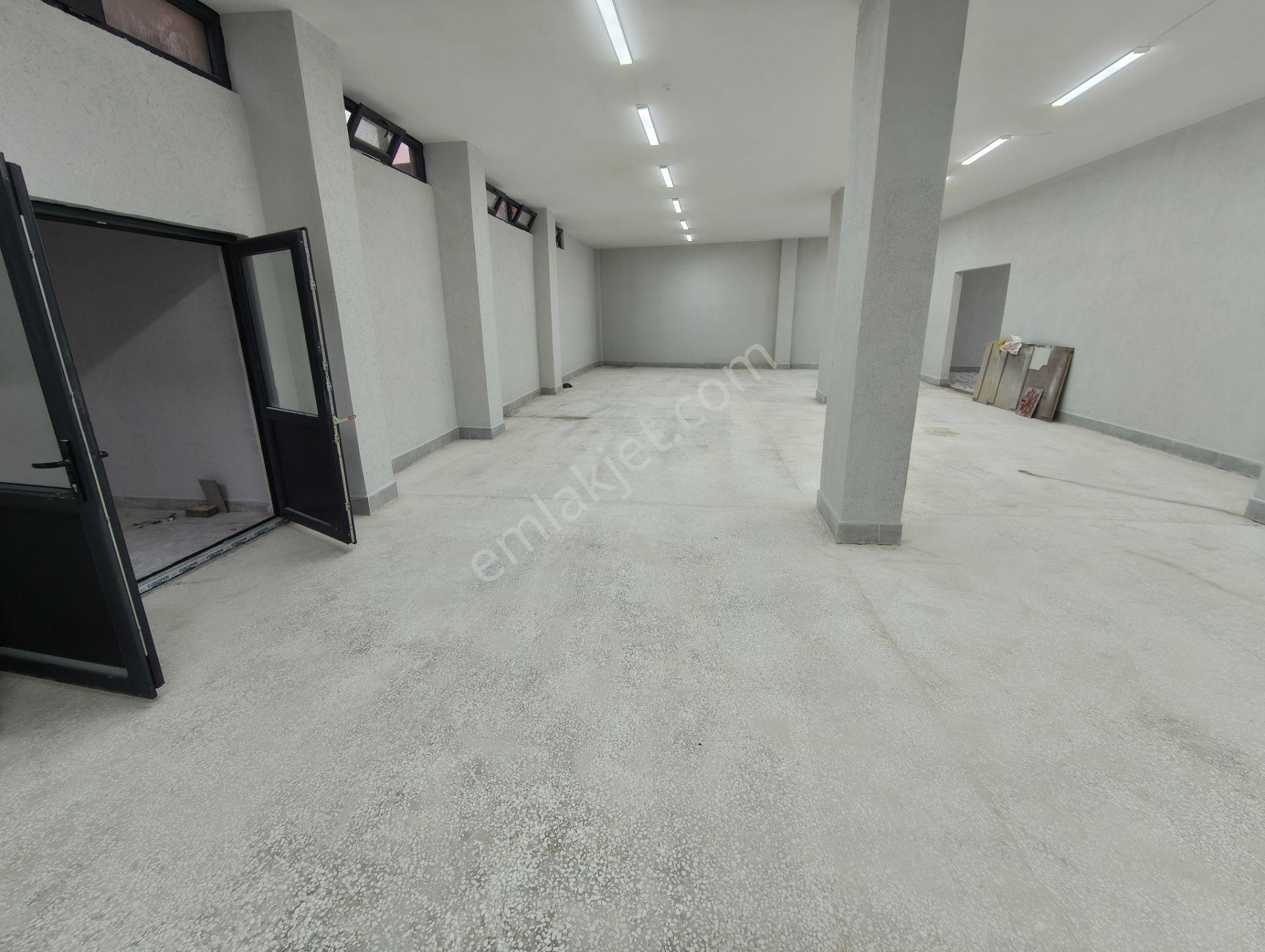 Kocatepe Mahallesinde Ulaşımı Kolay Satılık 340 M2 Yüksek Tavan İş Yeri - Görsel 15
