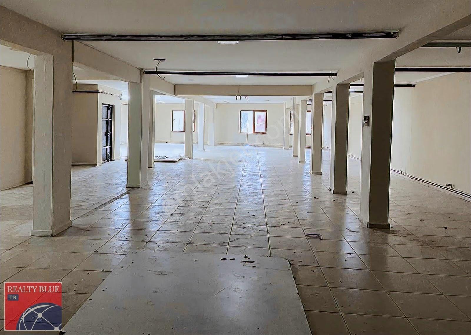 Sultanbeyli Mecidiyede Satılık 350 M2 İmalathane & Atölye
