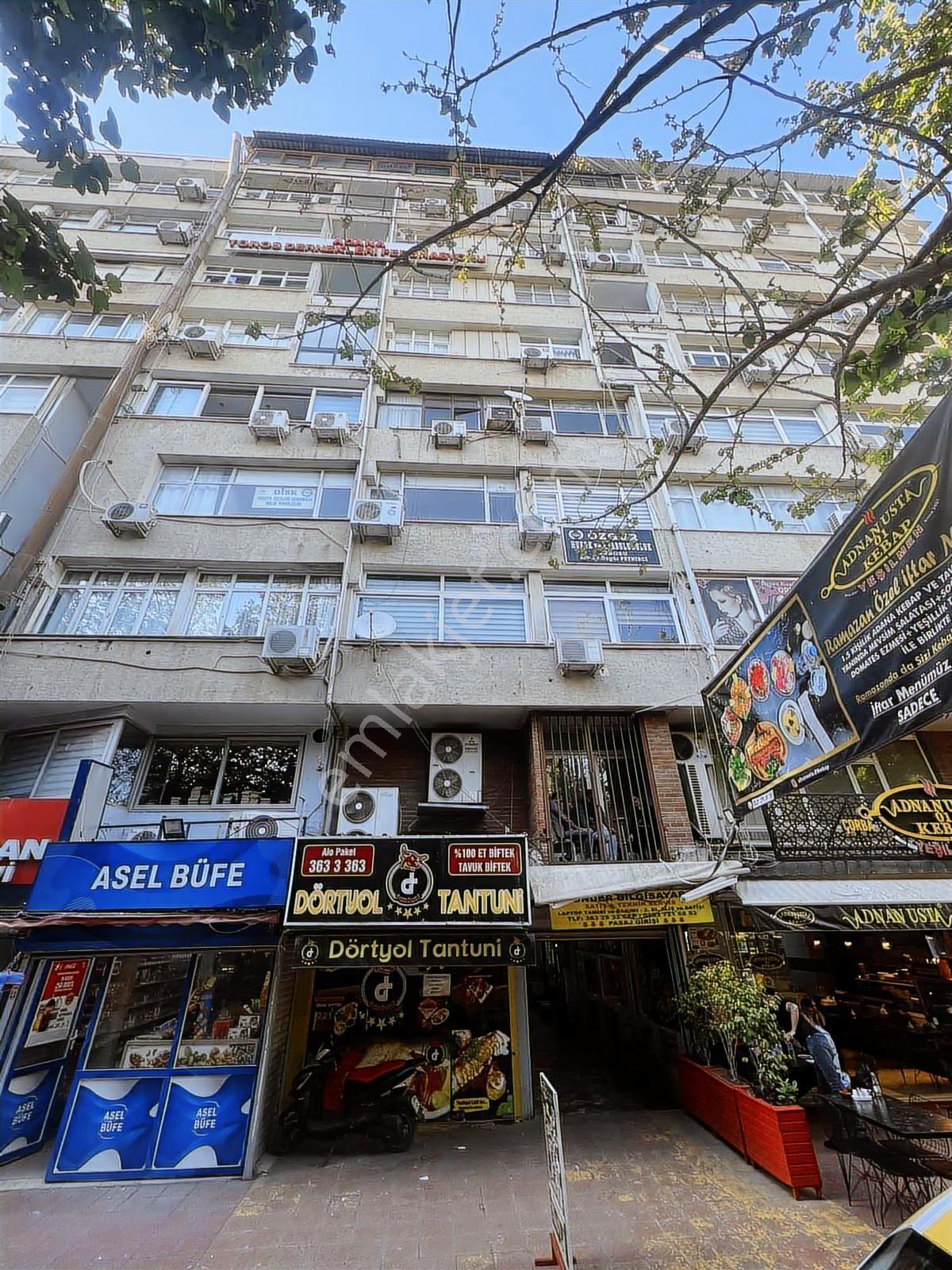 Çınarlı Mh. İnönü Parkı Yanı 2+1 Satılık İş Yeri