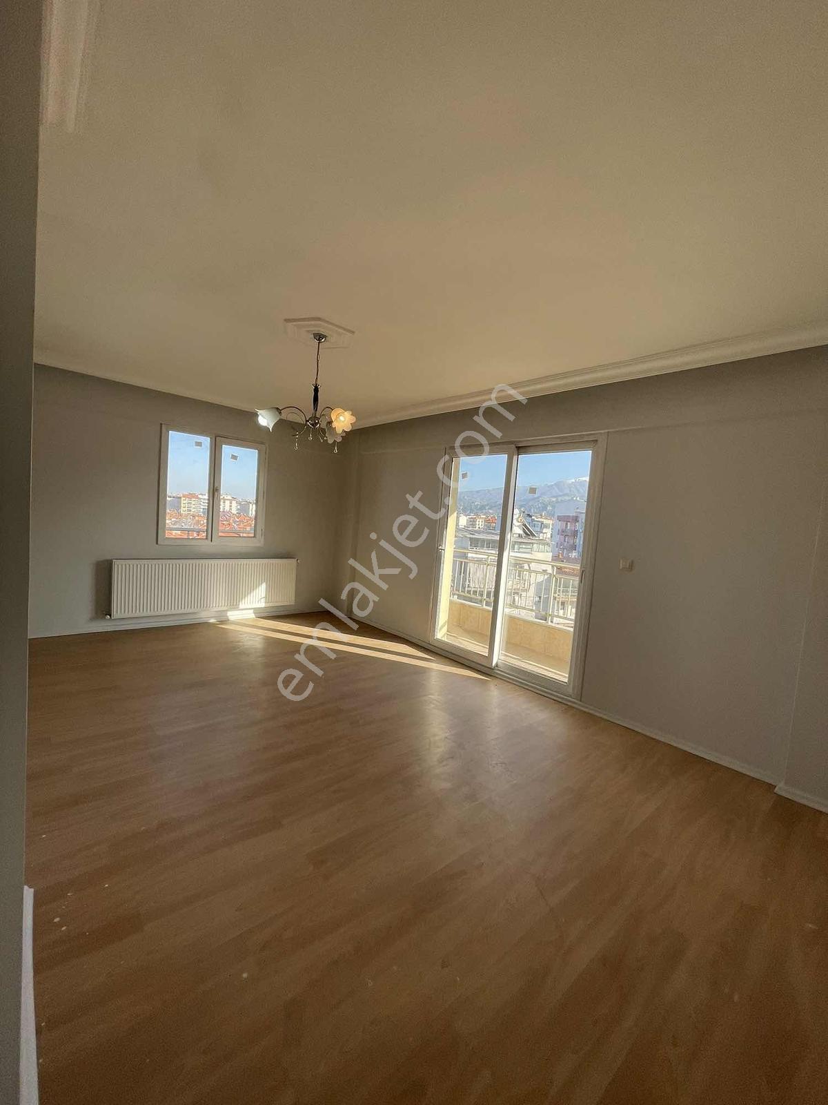 Salihli Cumhuriyet Mahallesinde Kiralık 2+1 Dubleks - Görsel 14
