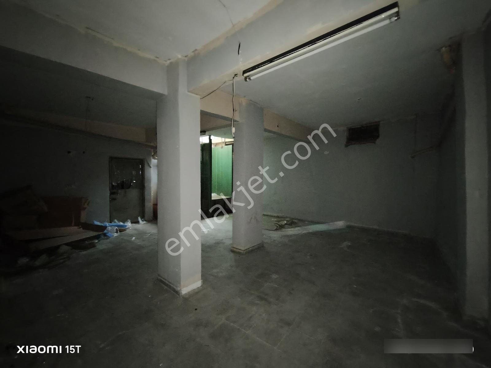 Geniş Vitrinli, 120 M², Prestijli Konumda Kiralık Mağaza/dükkan - Görsel 5