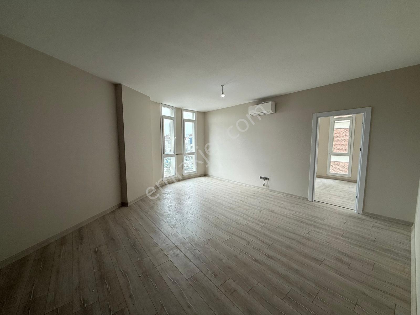 Meydan Ardıçlı'da En Büyük Tip Oturuma Hazır 1+1 Kiralık Daire ! - Görsel 17