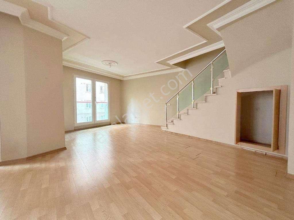 Kaçmaz'dan Altıntepe'de 220m ² 11 Yıllık Ön Cephe 4+2 Dubleks - Görsel 28