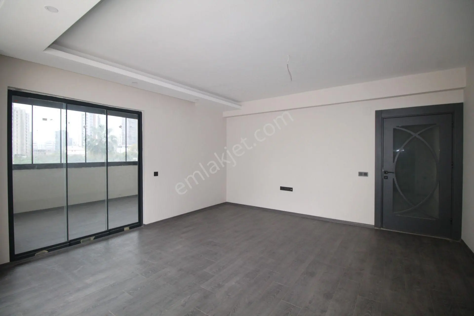 Retro’dan Zeytinli Cadde Civarı Konsept Site İçerisinde Lüks 3+1 - Görsel 2
