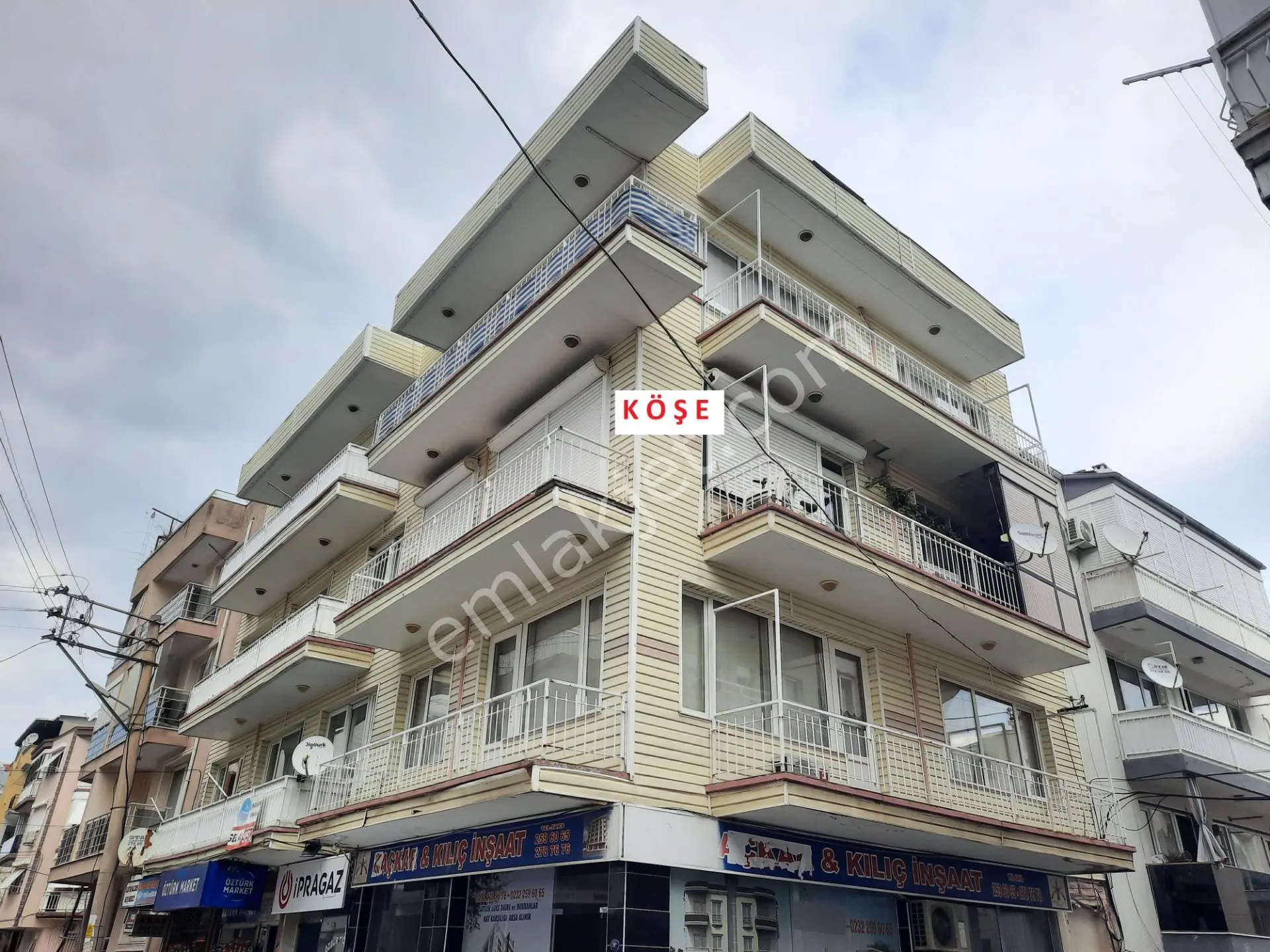 Fevzi Çakmak'ta, Köşe Konumlu, 3 Balkonlu, Her Katta Tek Daire! - Görsel 2