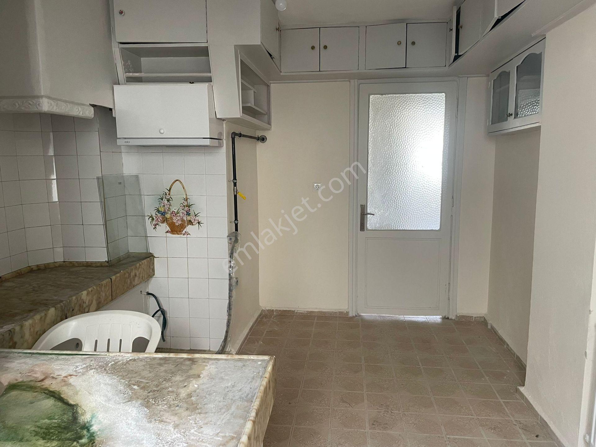 Nazilli Sağlık Cad.çarşı-merkezde Doğal Gazlı 3+1 Kiralık Daire - Görsel 20