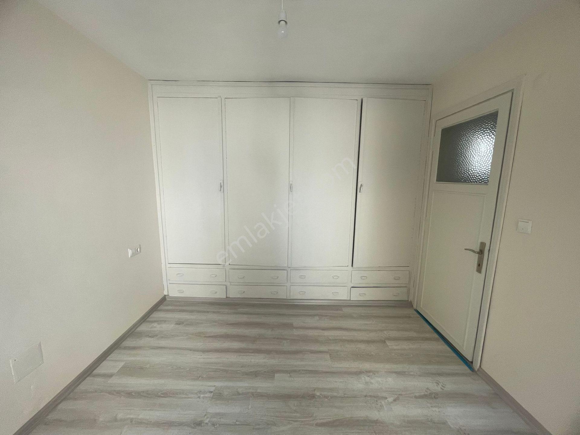 Nazilli Sağlık Cad.çarşı-merkezde Doğal Gazlı 3+1 Kiralık Daire - Görsel 15