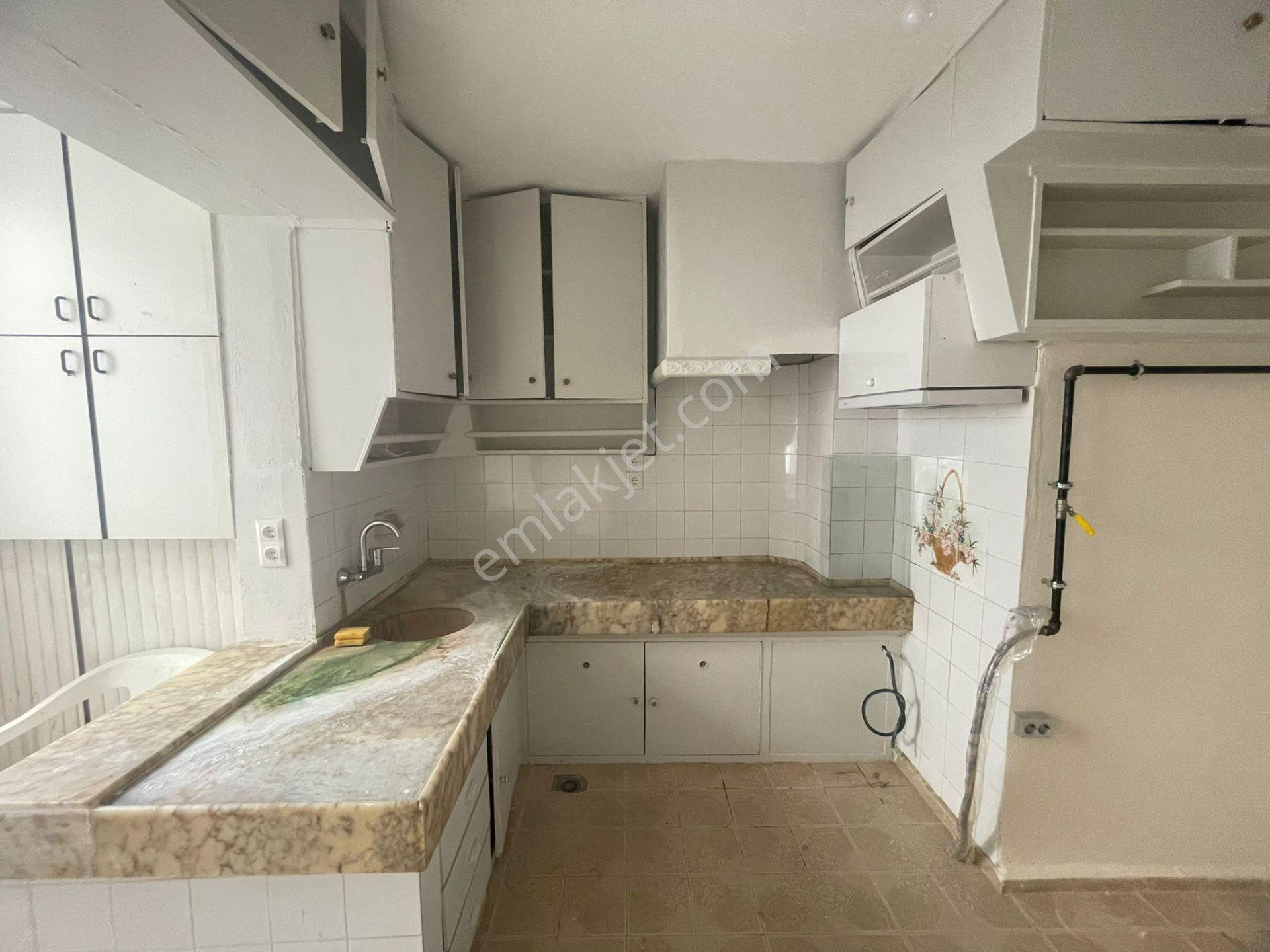 Nazilli Sağlık Cad.çarşı-merkezde Doğal Gazlı 3+1 Kiralık Daire - Görsel 26