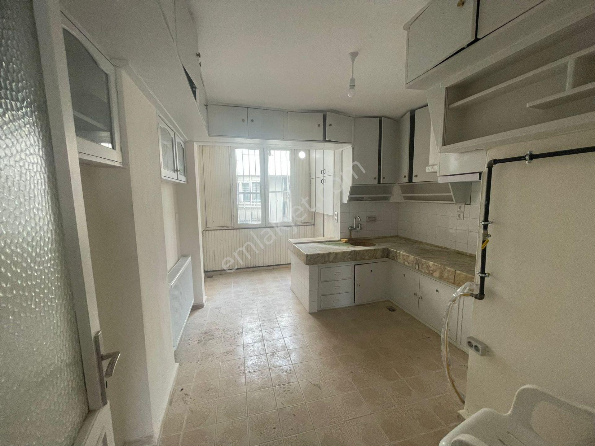 Nazilli Sağlık Cad.çarşı-merkezde Doğal Gazlı 3+1 Kiralık Daire - Görsel 18