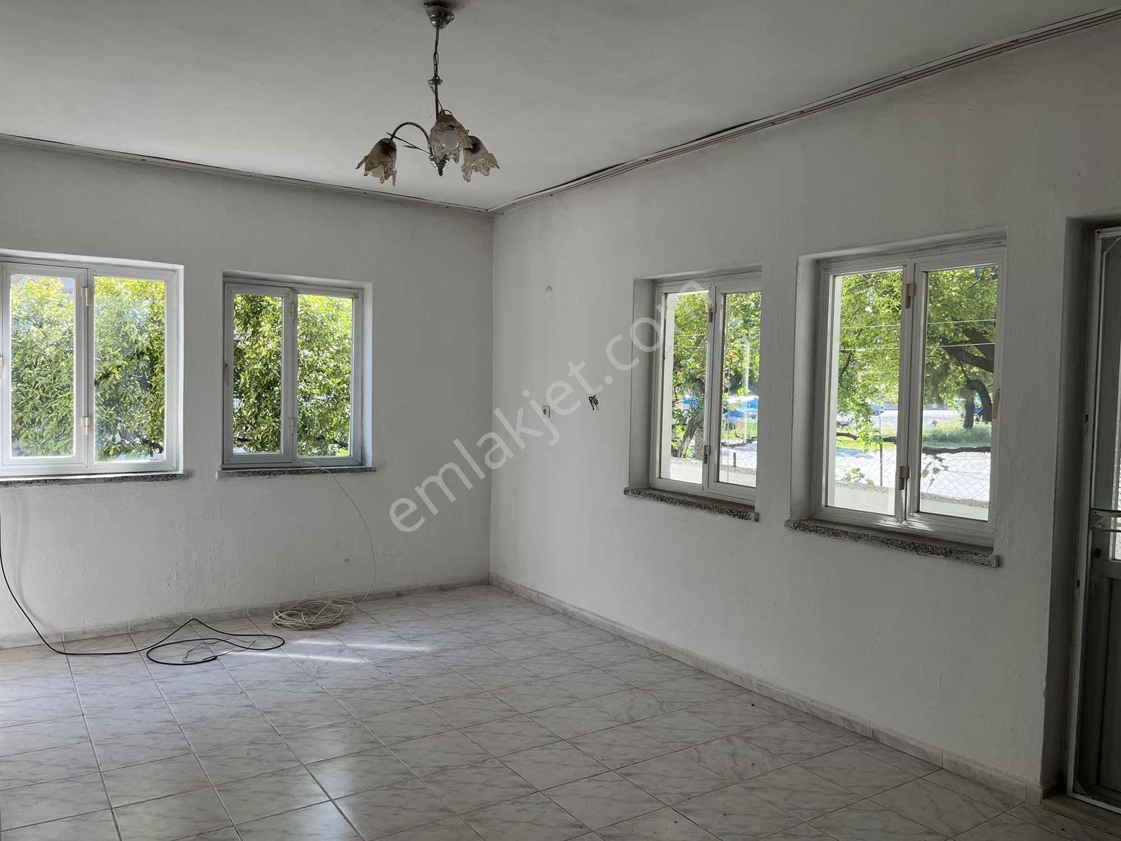 Lavınıa'dan Müstakil Tadında Kiralık 3+1 - Görsel 14