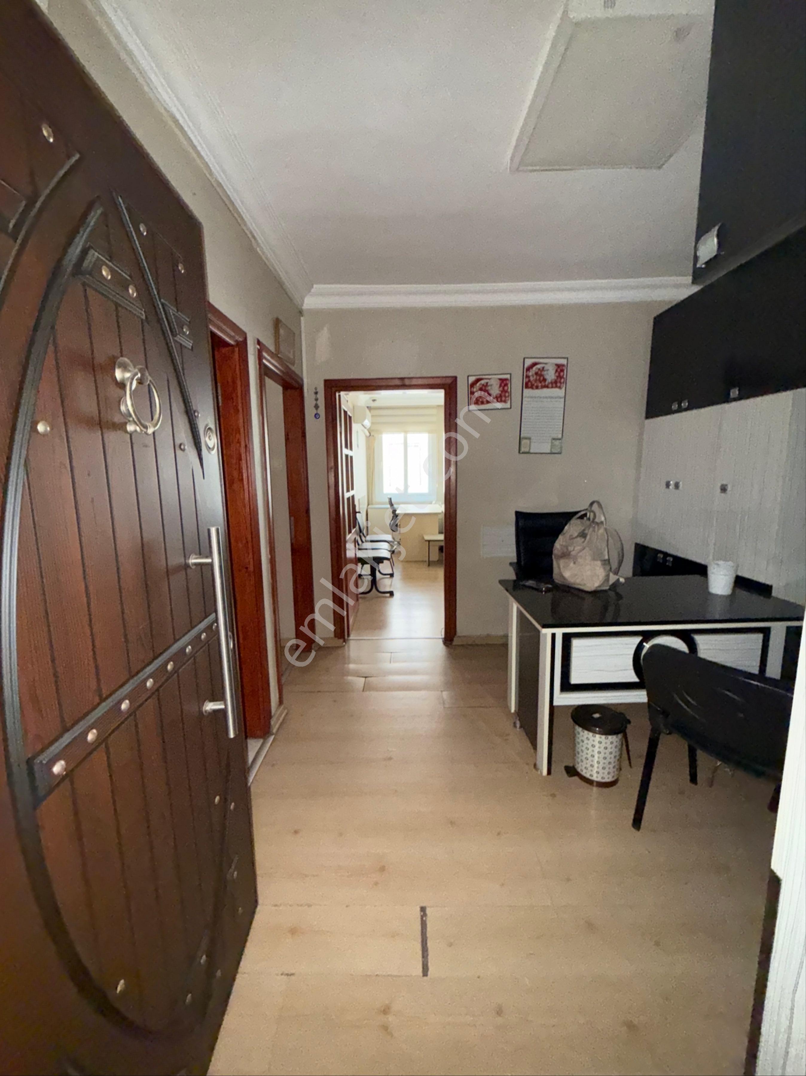 Yonca'dan Ful Eşyalı Çarşıda Maliyeye Adliyeye Yakın 2+1 Ofis - Görsel 4