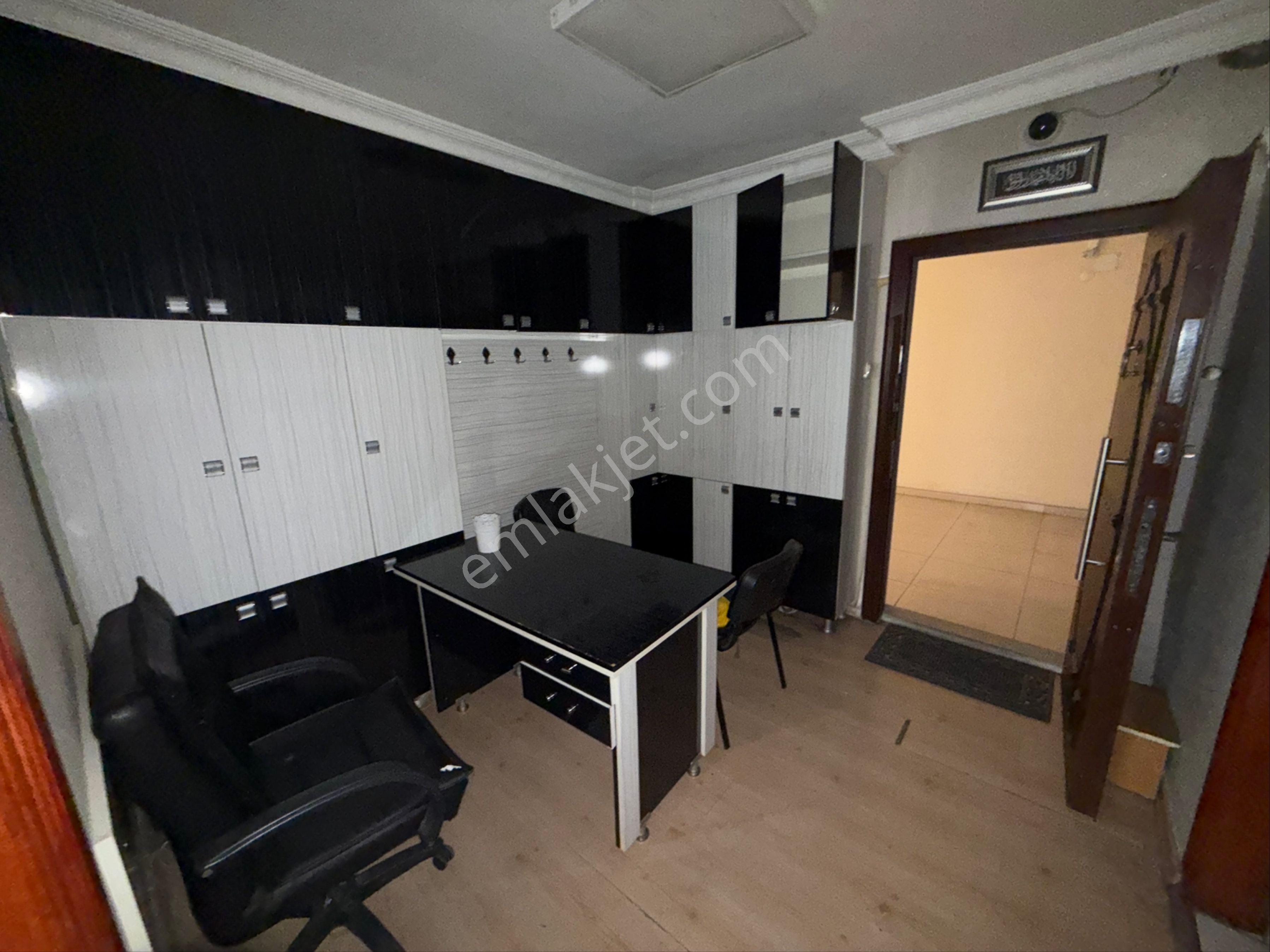 Yonca'dan Ful Eşyalı Çarşıda Maliyeye Adliyeye Yakın 2+1 Ofis - Görsel 6