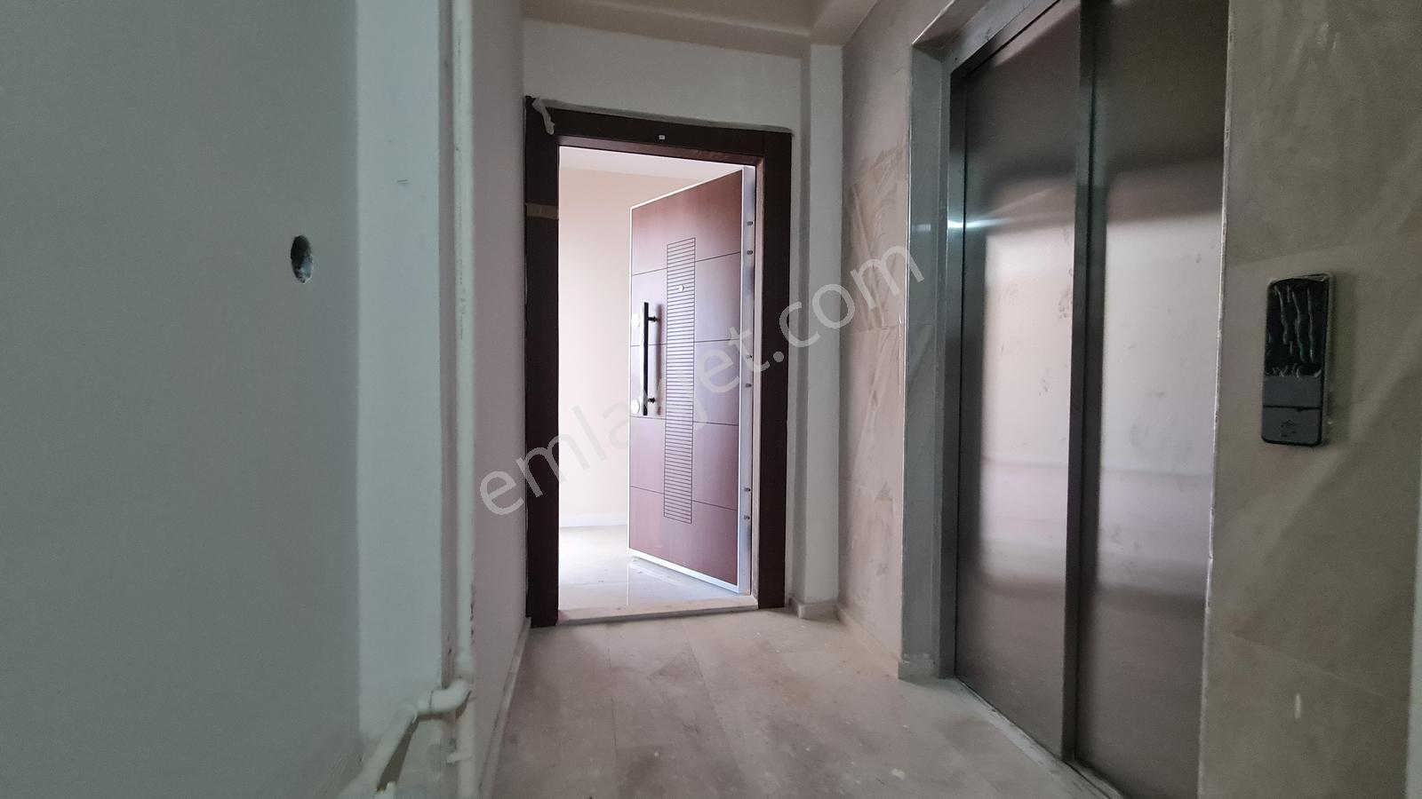 Yücetarla Cadde Üstü 1.kat Sıfır 2+1 Ofise/konuta Oturuma Hazır - Görsel 19