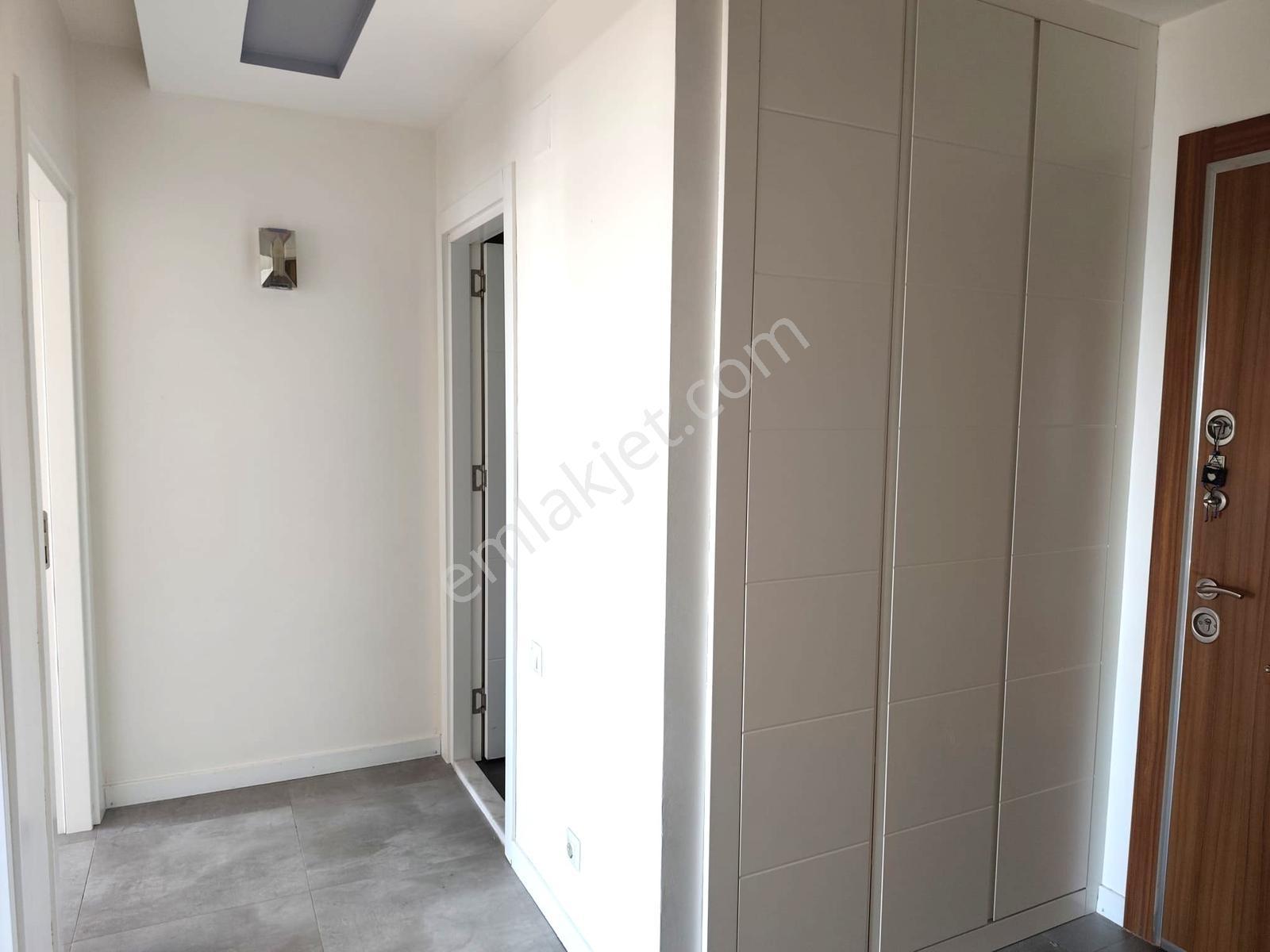 100.yıl Alpaslan İ.okulu Yanı,13.kat,2+1,açık Mut. Kiralık Daire - Görsel 4