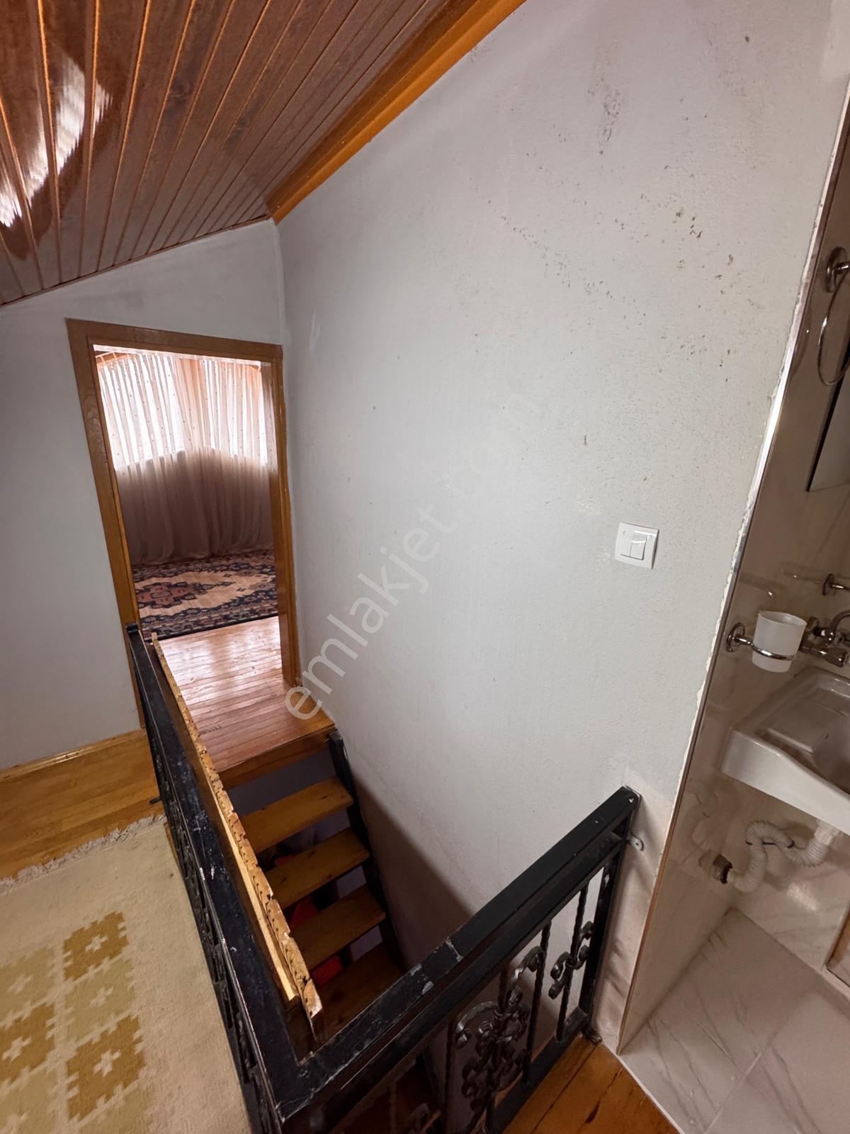 Geniş Bahçe, 2 Katlı Villa Ve Ek Yaşam Alanı Bir Arada! - Görsel 33