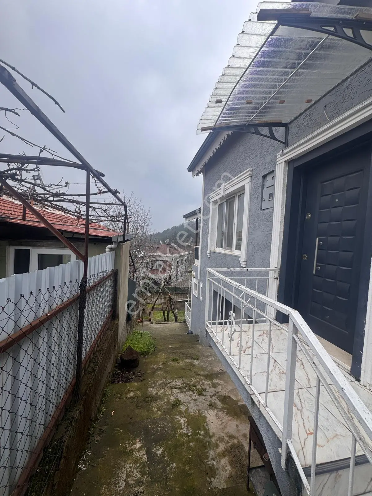 Geniş Bahçe, 2 Katlı Villa Ve Ek Yaşam Alanı Bir Arada! - Görsel 5