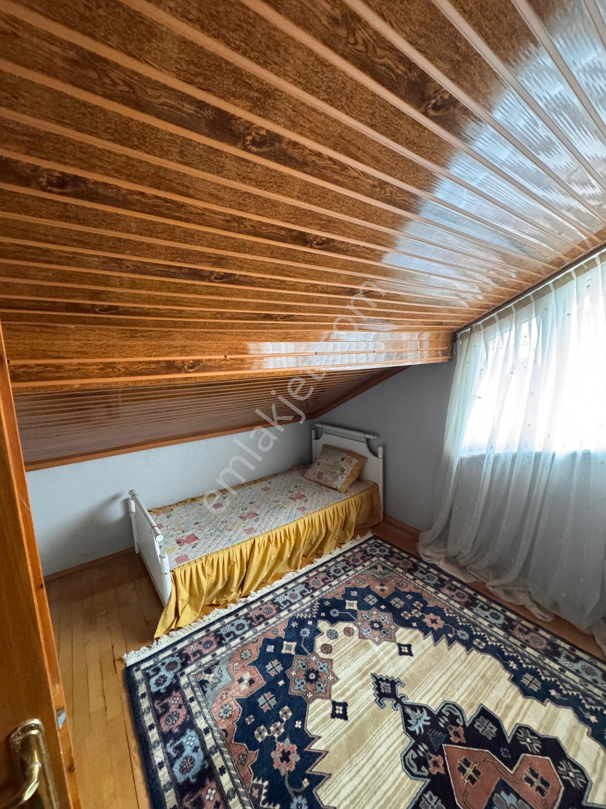 Geniş Bahçe, 2 Katlı Villa Ve Ek Yaşam Alanı Bir Arada! - Görsel 29