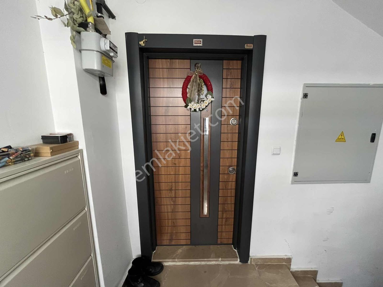 Remax Dem/den Bahçeli Evlerde Satılık 3+1 Lüx 150 M2 Daire - Görsel 3