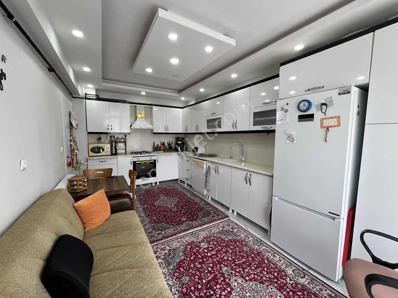 Remax Dem/den Bahçeli Evlerde Satılık 3+1 Lüx 150 M2 Daire - Görsel 6