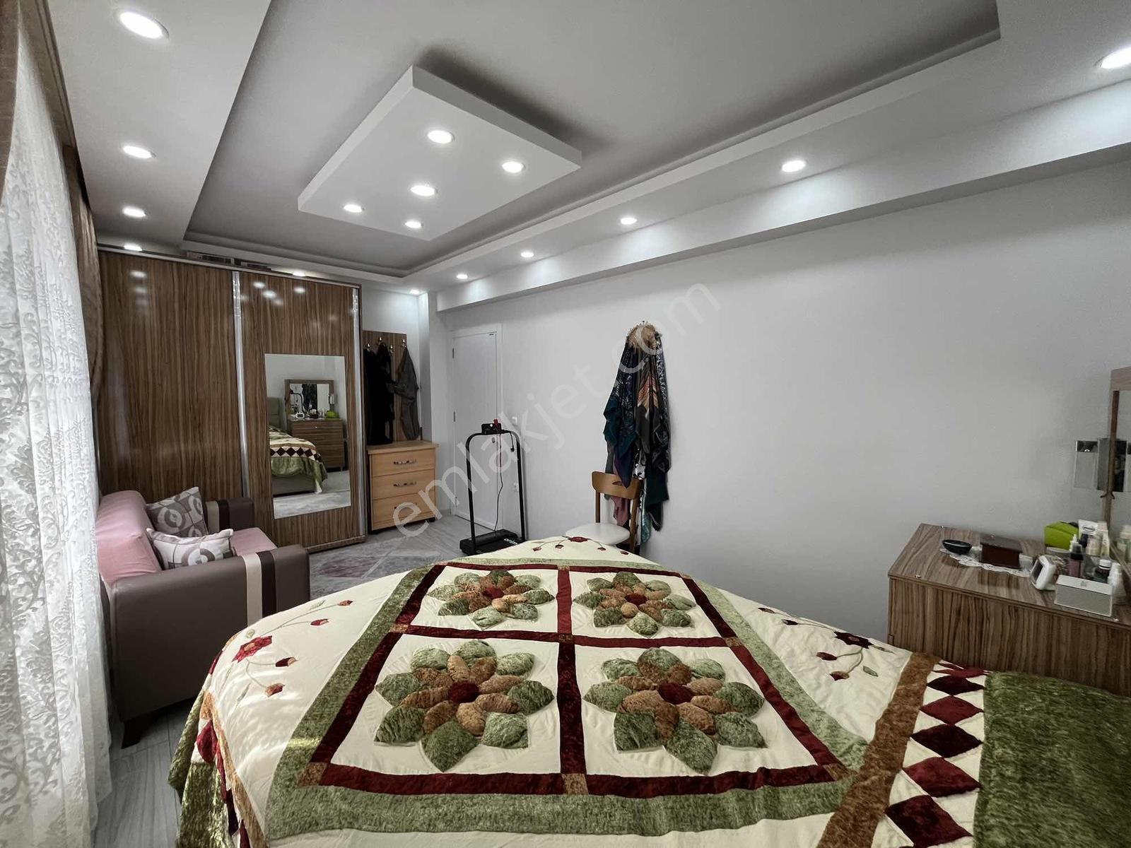 Remax Dem/den Bahçeli Evlerde Satılık 3+1 Lüx 150 M2 Daire - Görsel 14