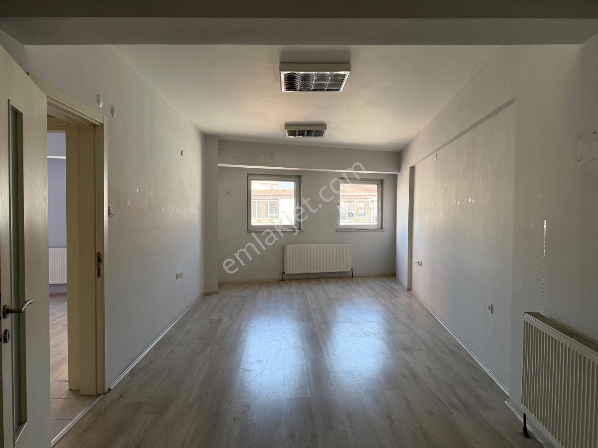 Balıkesir Eski Kuyumcular Mah Kiralık Ara Kat 1+1 Ofis - Görsel 6