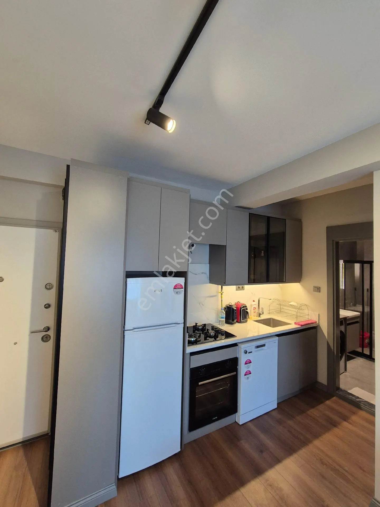 Özal Bulvarı Aksagaz Cıvarı 1+1 Full Eşyalı Az Katlı Doğalgazlı Kiralık Daire - Görsel 5