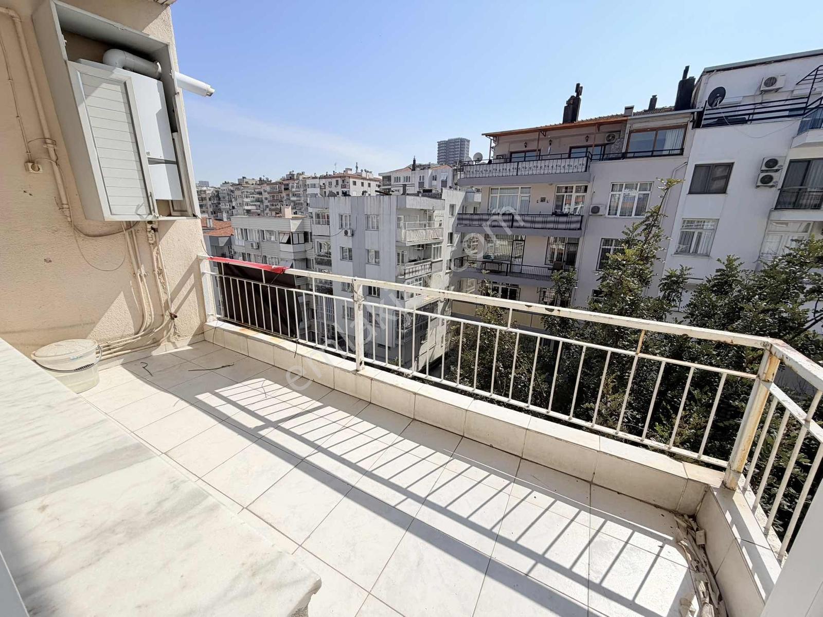 Güzelyalı Poligon Metro Dibi 3+1 130 M2 Çift Cephe Daire - Görsel 9