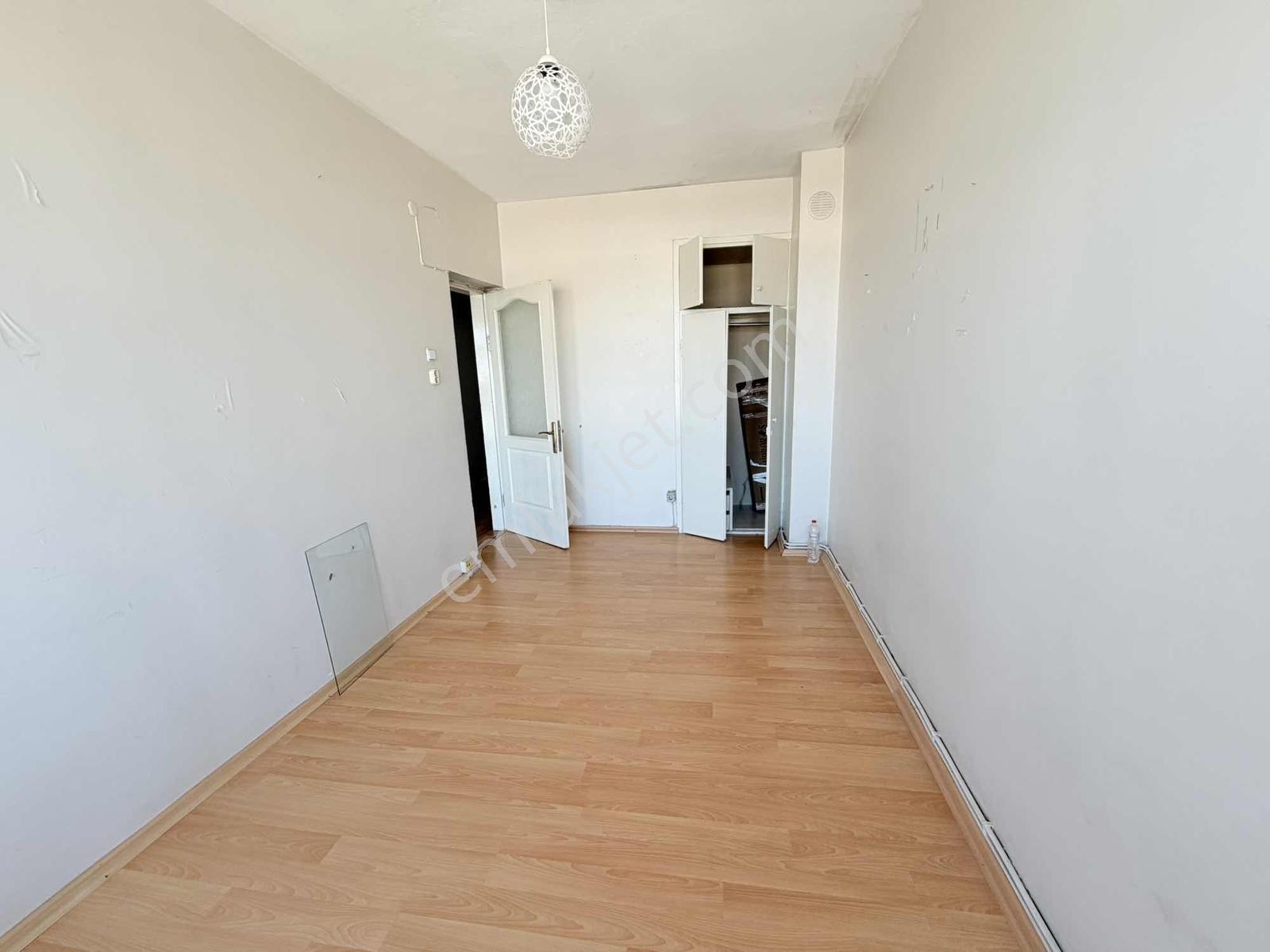 Güzelyalı Poligon Metro Dibi 3+1 130 M2 Çift Cephe Daire - Görsel 23