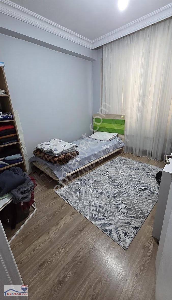 Metrobüse 6 Dk 3+1 Geniş Temiz Daire - Görsel 13
