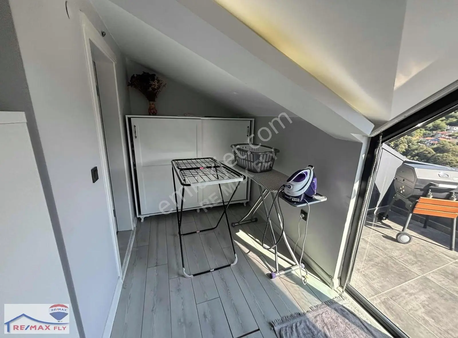 Maden'de Önü Açık Manzaralı Kiracısız Geniş 3+1 Satılık Daire - Görsel 4