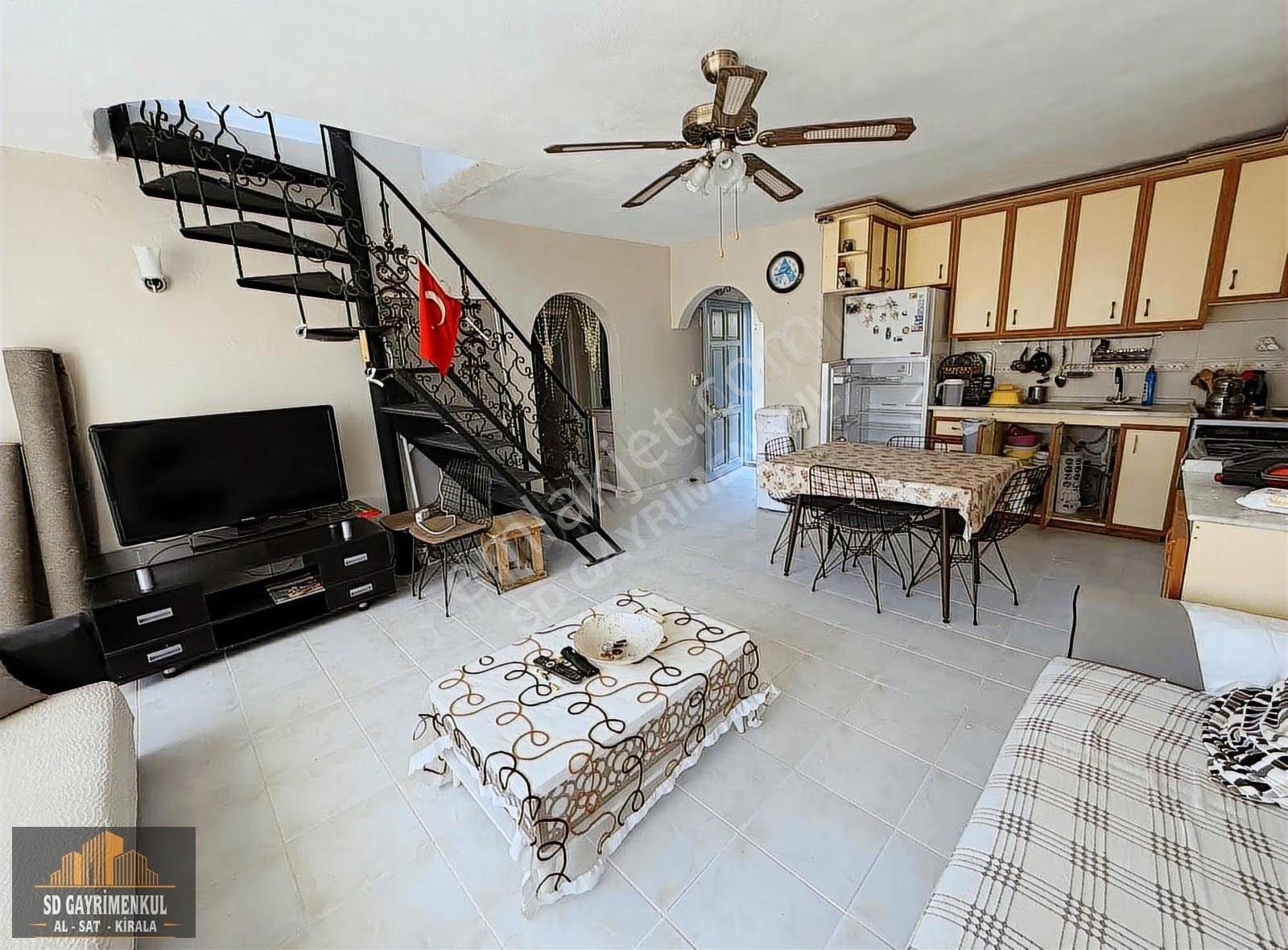 Ayvalık Sarımsaklıda Yatırımlık Villa Konforunda Ev