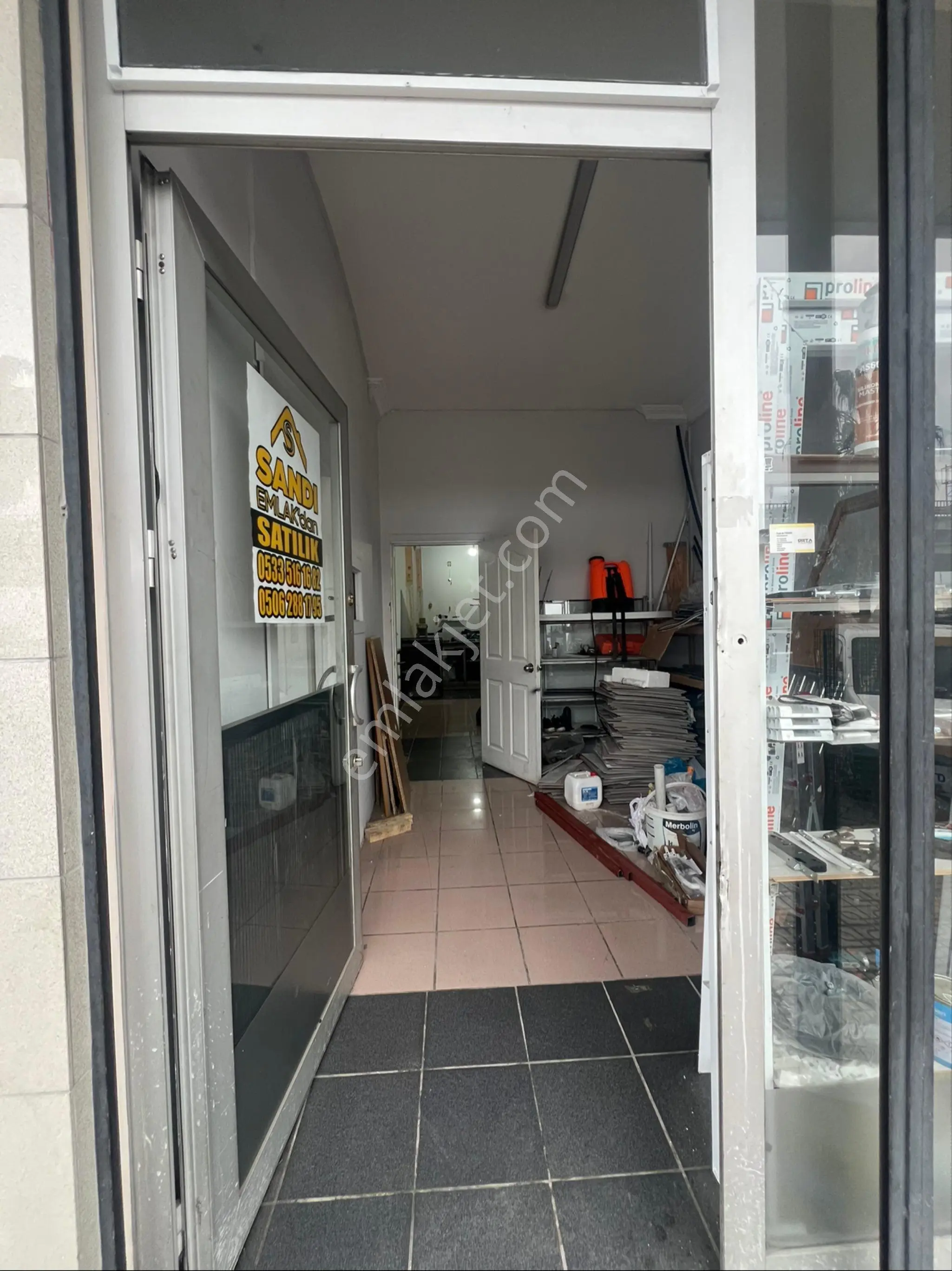 Sandı Emlak Tan Samsunda Şehirler Arası Otoyola Cephe Satılık Kat Tapulu 90m2 Dükkan Kiracılı - Görsel 3