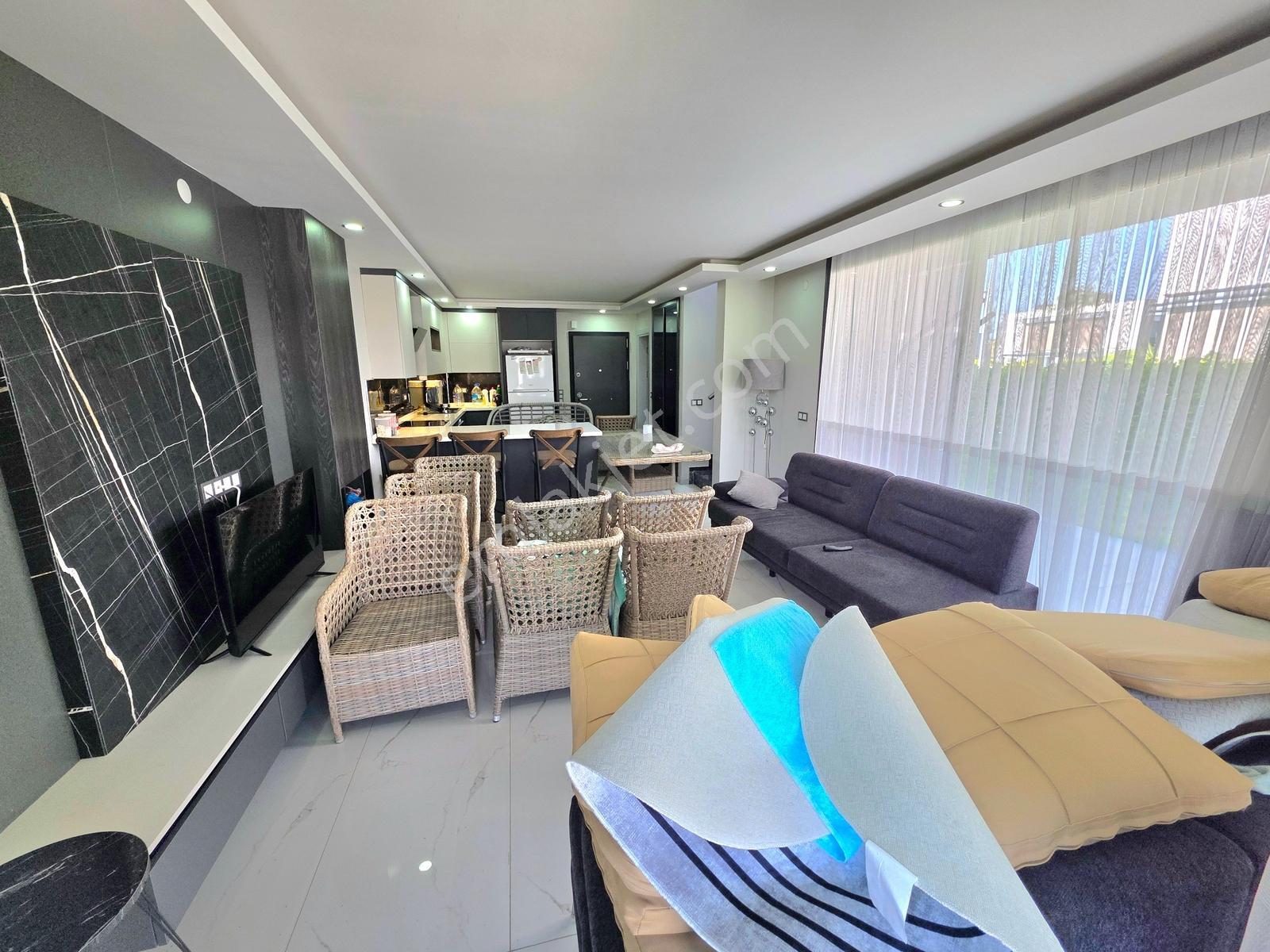 Kuşadası Davutlar Da Denize Yakın Site İçi Satılık 3+1 Villa - Görsel 6