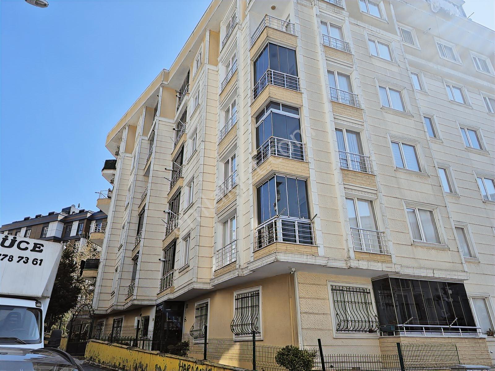 Deniz Manzaralı Geniş 2+1 Temiz Tadilatlı Daire