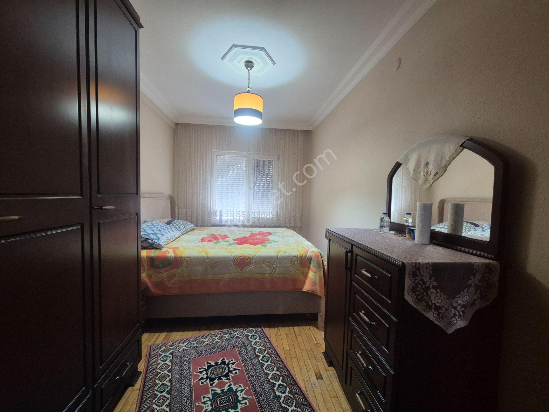 Bandırma Sunullah Mah.de Satılık Müstakil Bahçeli 3 Katlı Villa - Görsel 13
