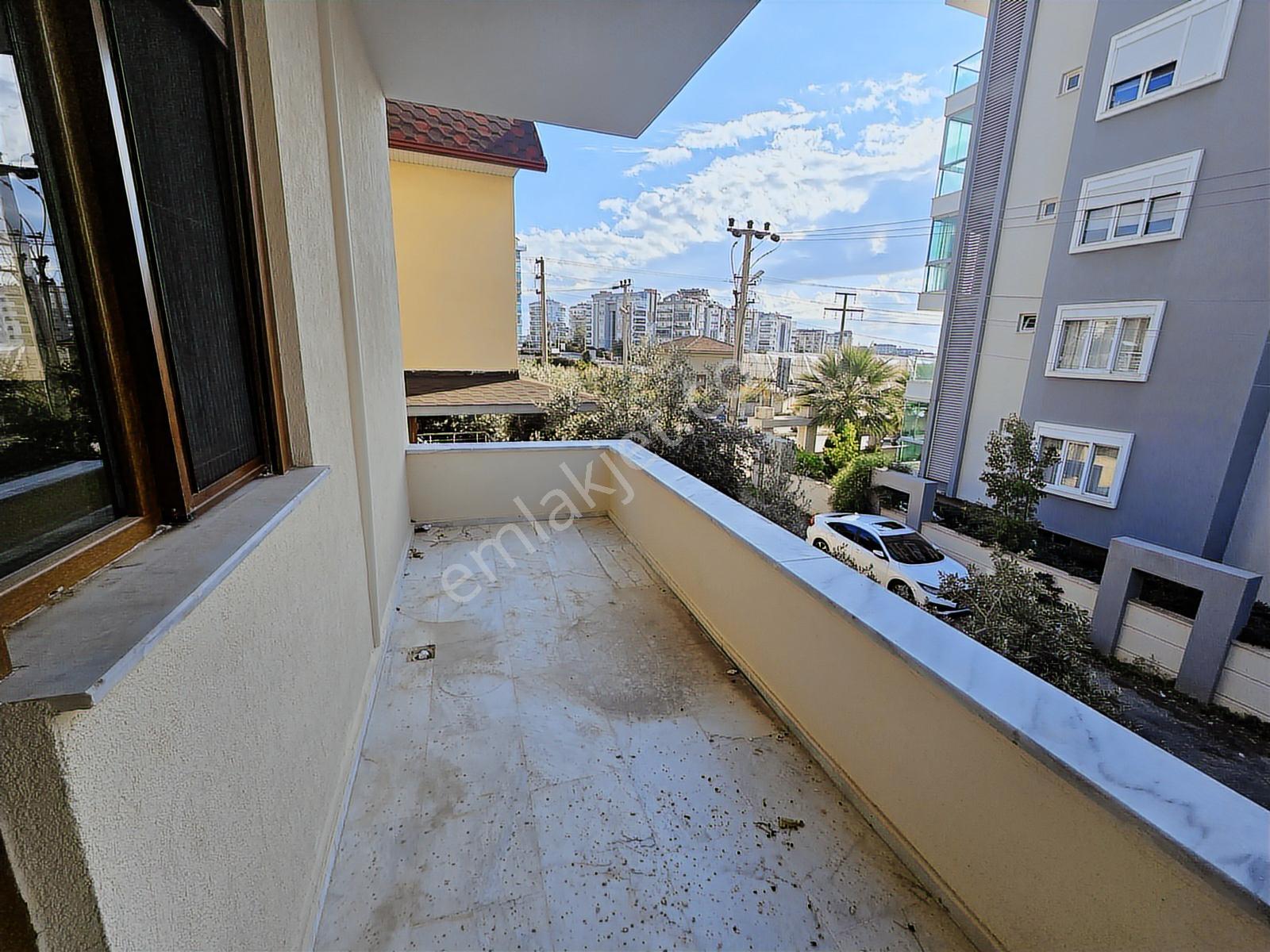 Alanya Avsallar Denize 700 Metre 5+1 Satılık Tribleks Villa - Görsel 16