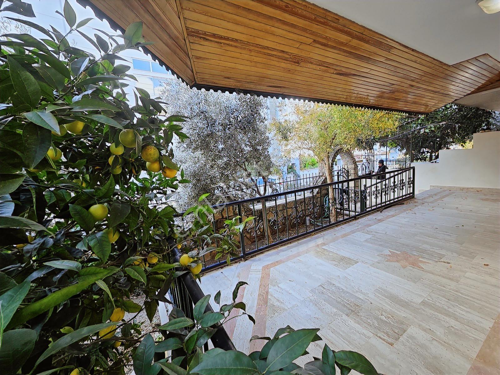 Alanya Avsallar Denize 700 Metre 5+1 Satılık Tribleks Villa - Görsel 25