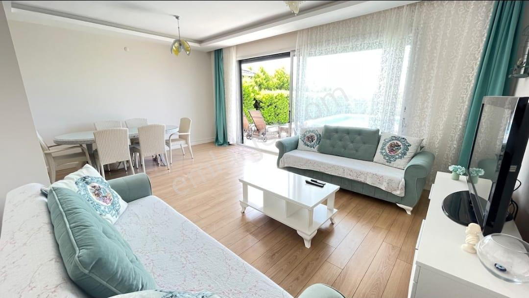 Turyap Çeşme Reisderede Kiralık Havuzlu Müstakil 3+1 Villa - Görsel 13