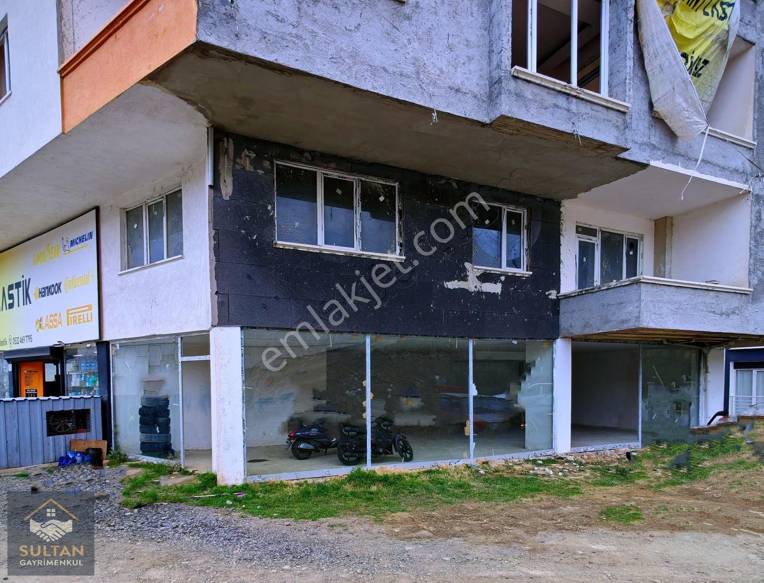 Atakum Devlet Hastanesi Kavşağında Kiralık Dükkan - Görsel 5