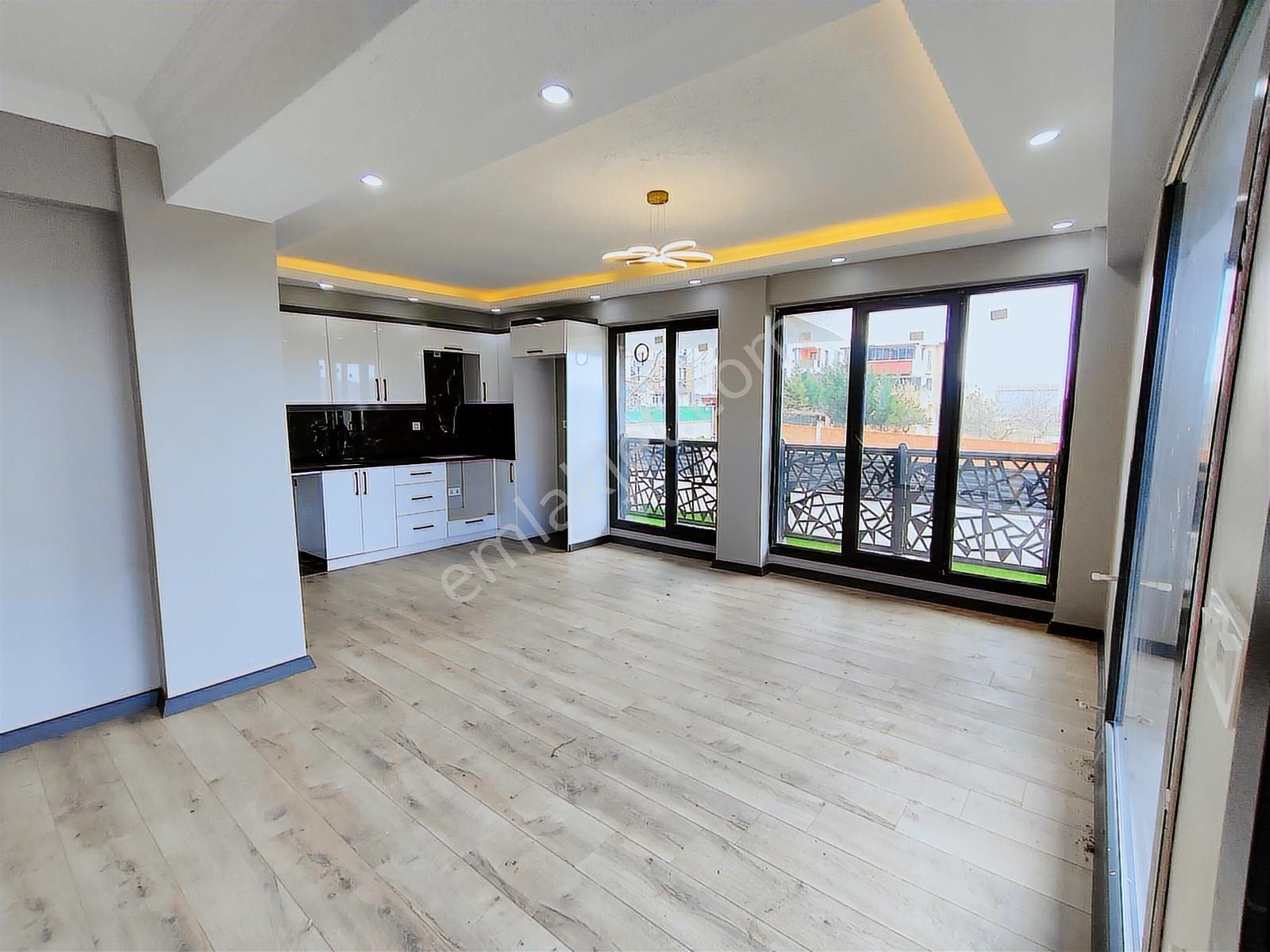 Yeniçiftlik'de Şirin Yazlık Villa #kartallar'dan# - Görsel 6