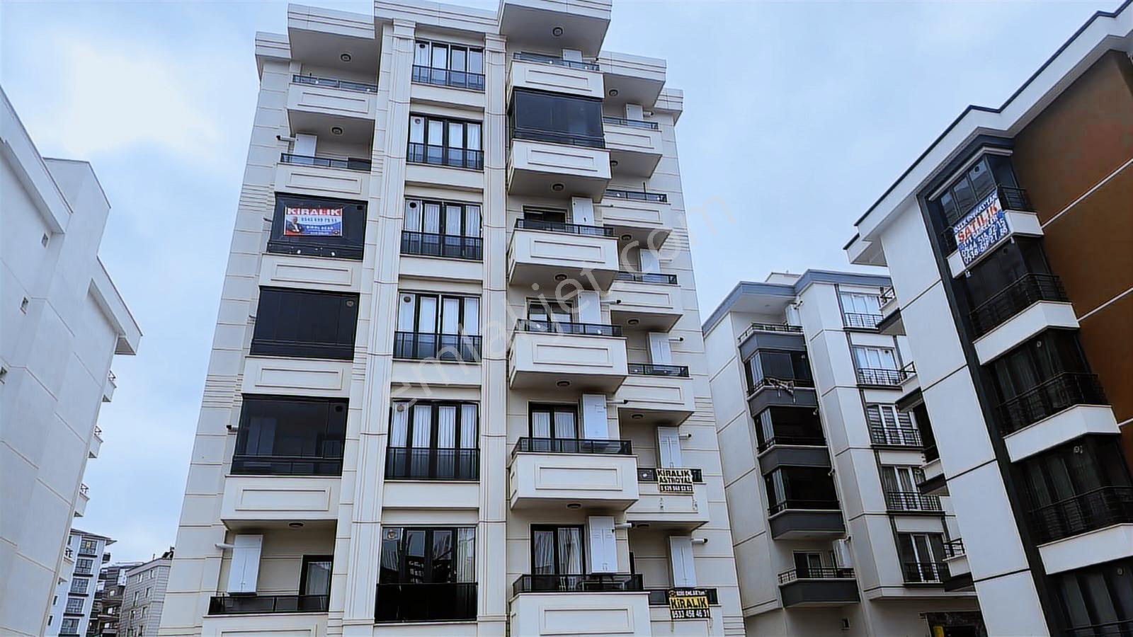 Edis Emlak Birol Acar" Dan Atakumda Tramvaya Yakın Kiralık 1+1