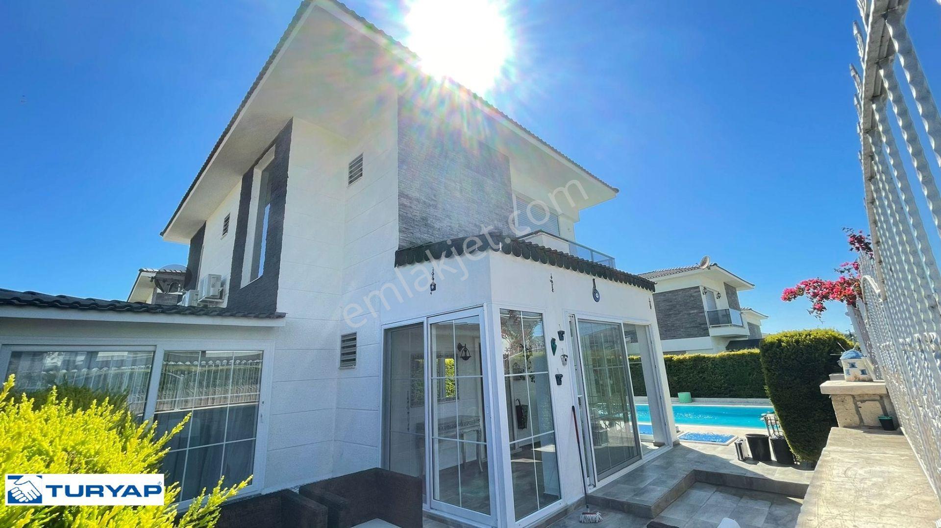 Turyap Çeşme Ilıca Plajına Yakın Şifne'de Havuzlu Müstakil Villa - Görsel 17