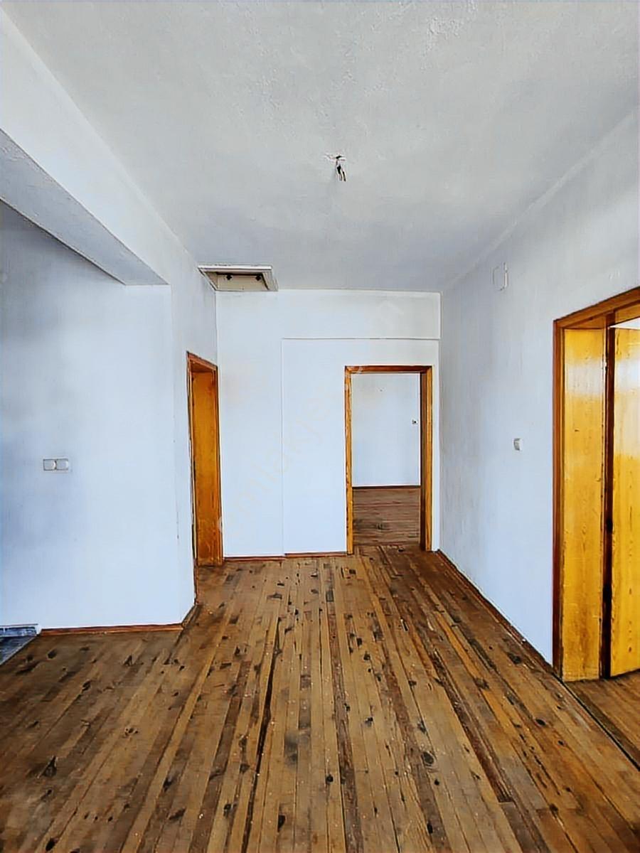 Karaaslan Villarında 2 Buçuk Katlı 2 Kiracılı Satılık Bina - Görsel 25