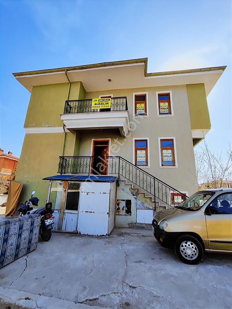 Karaaslan Villarında 2 Buçuk Katlı 2 Kiracılı Satılık Bina - Görsel 7