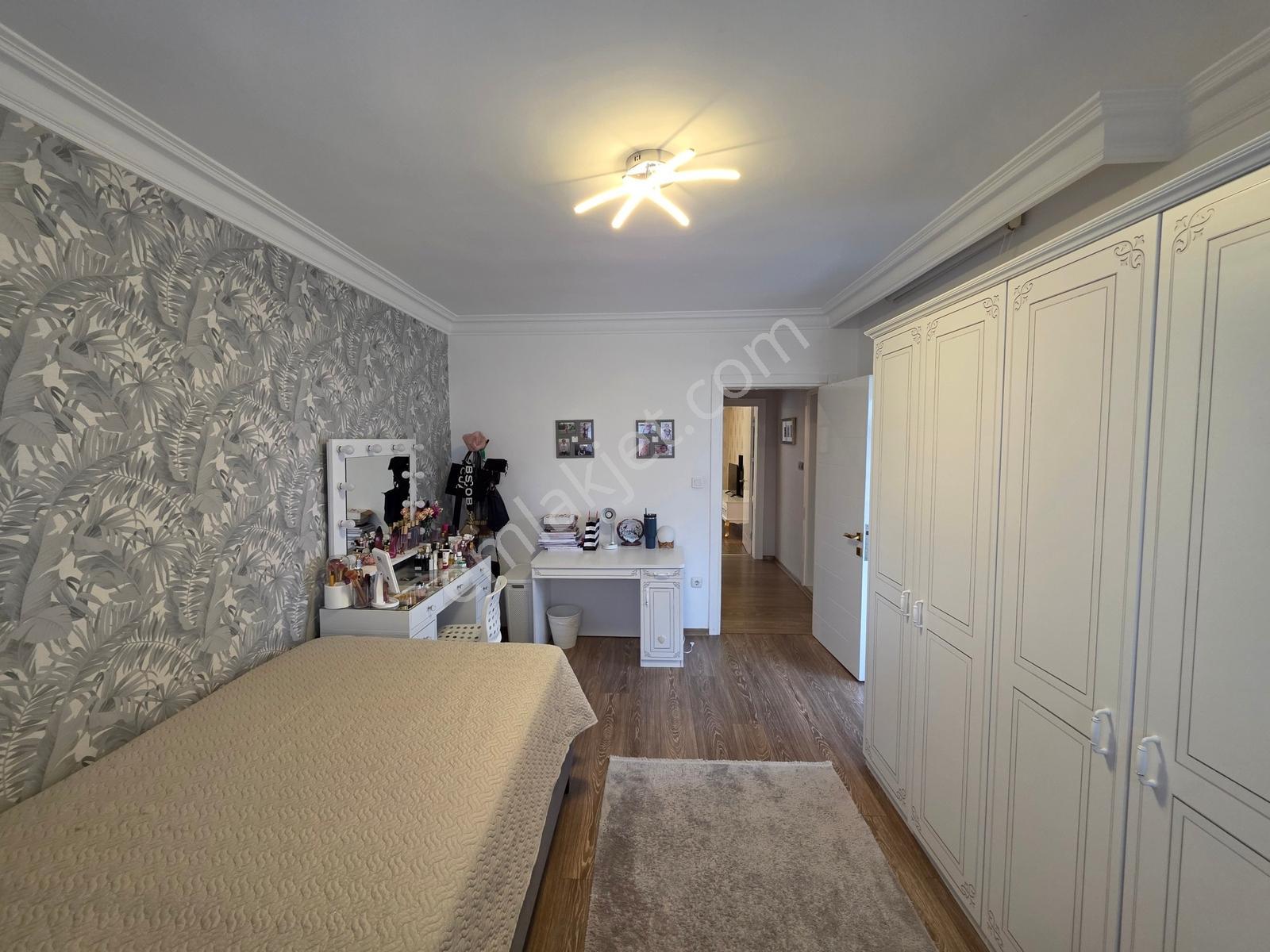 Batuhan Demiryakanoğlı Bademli Harika Konumda Satılık 4+1 Villa - Görsel 11